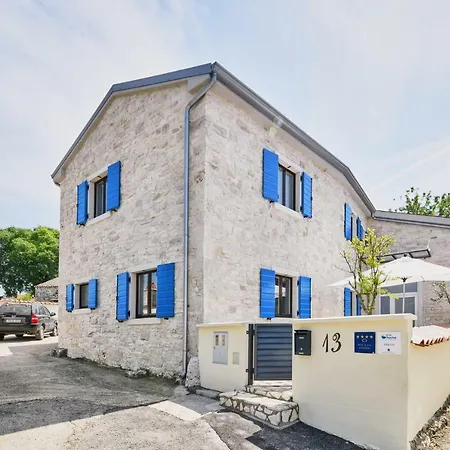 Eni Villa *